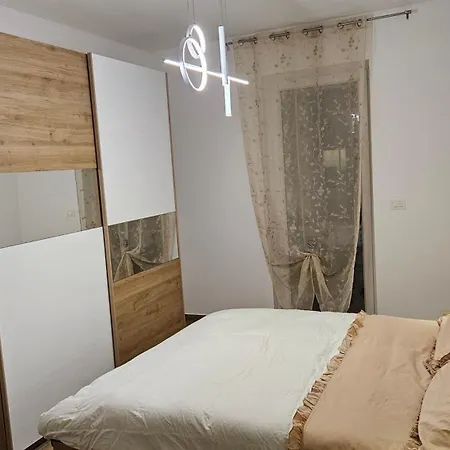 Konukevi Vincotto Homes 3*