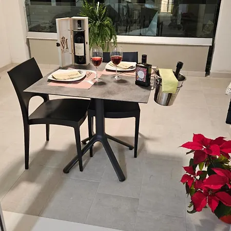 Konukevi Vincotto Homes 3*